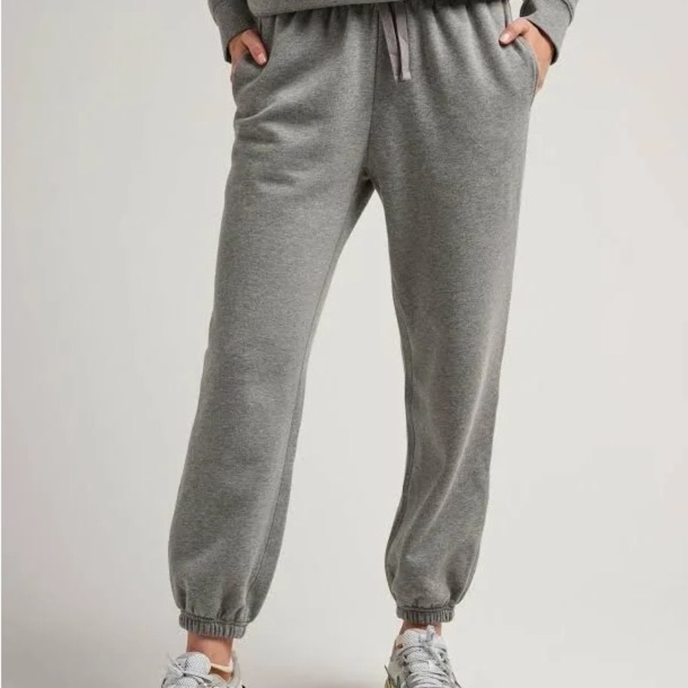 Richer Poorer Women's Sweatpants
